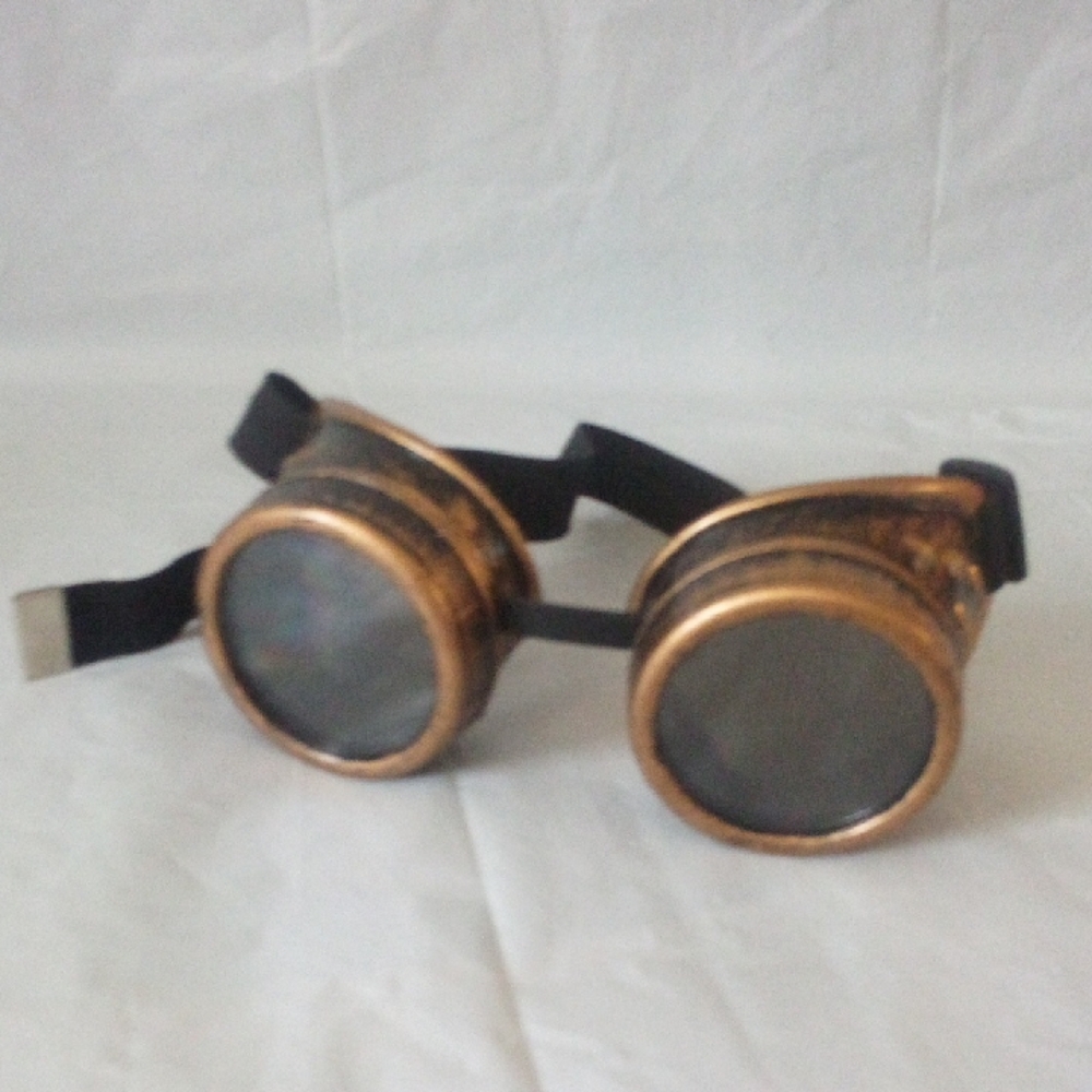 Steampunk Resin Bronze Adjustable Goggles Never Worn No Scratches